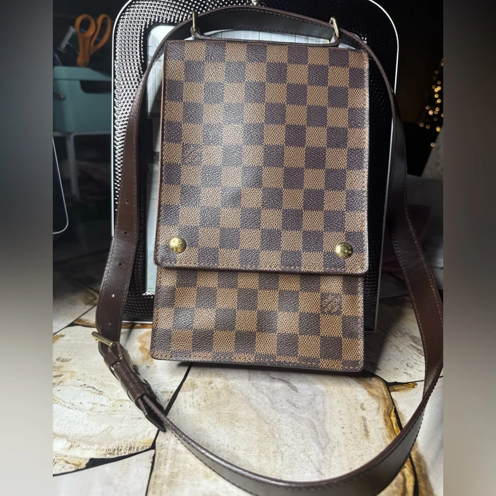 Louis Vuitton - Portobello Shoulder Bag w/Clear Back Pocker - EUC - No Call Outs - Picture 1 of 12